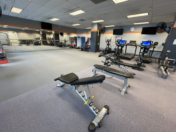 Gym Cleaning in Denver, CO We make sure the gym is clean and dusted every time someone comes to gym. Knowing the gym is a highly touched area, we dust mop/damp mops hard surface floors, spot clean mirrors, and disinfect gym equipment. (1)